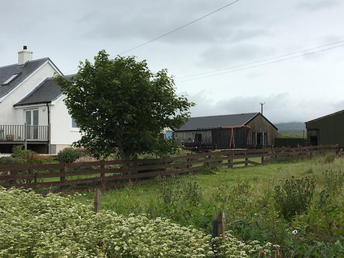40 Bernisdale - The Sabhal Villa Skeabost Exterior foto